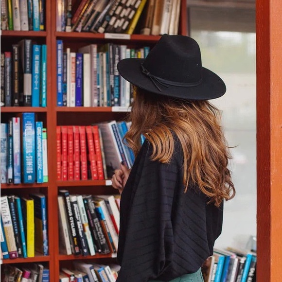 BILLIE HAT- BLACK - Picture 1 of 3